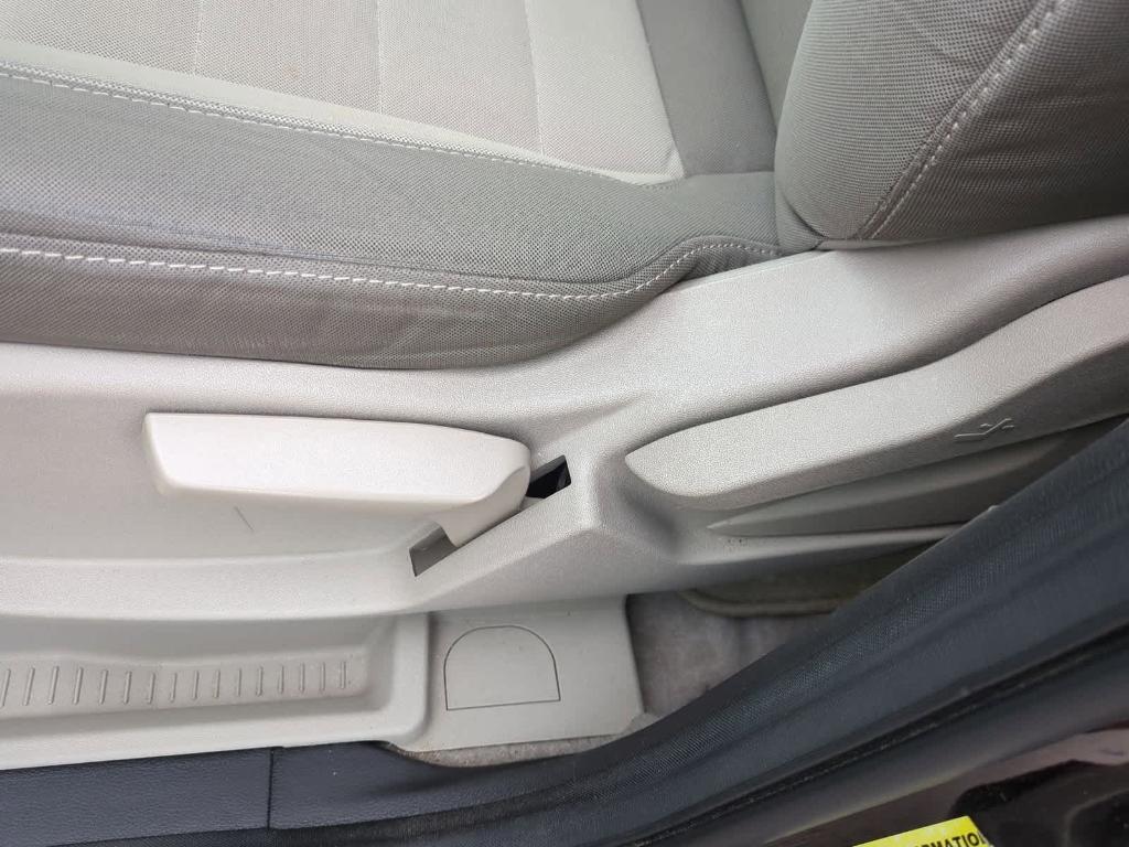 used 2013 Ford Escape car, priced at $5,999