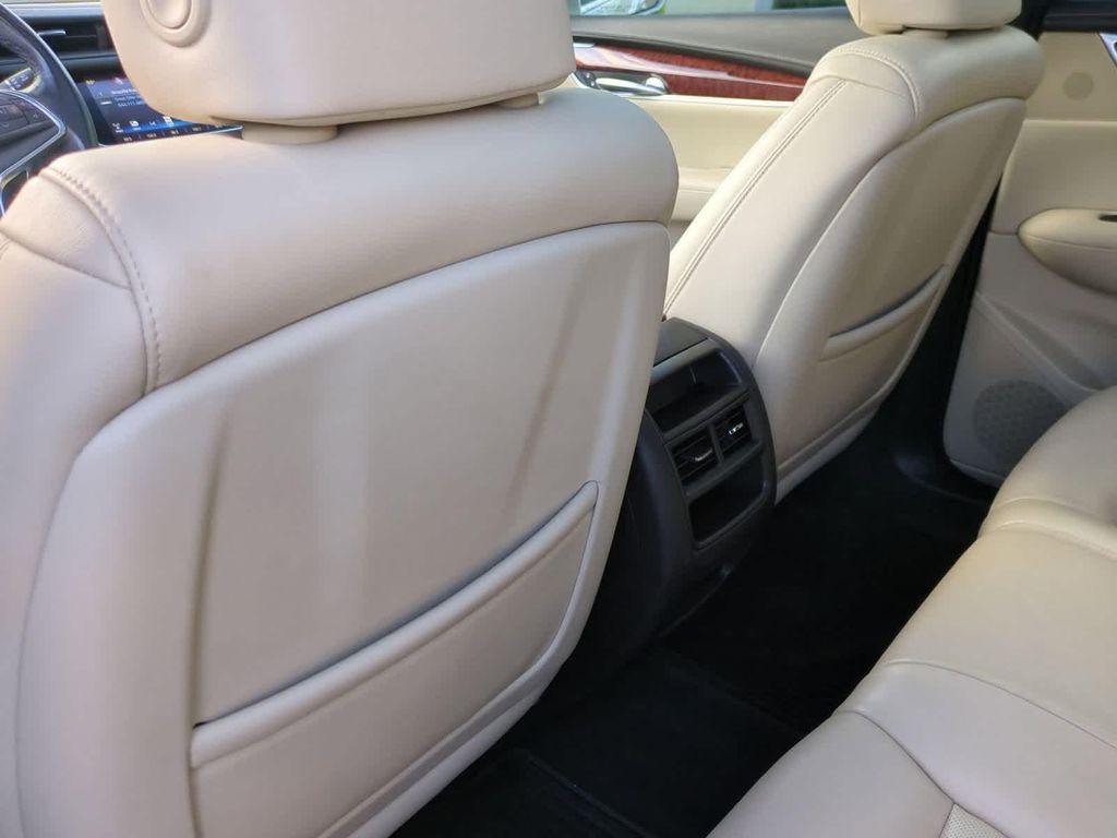 used 2018 Cadillac XT5 car