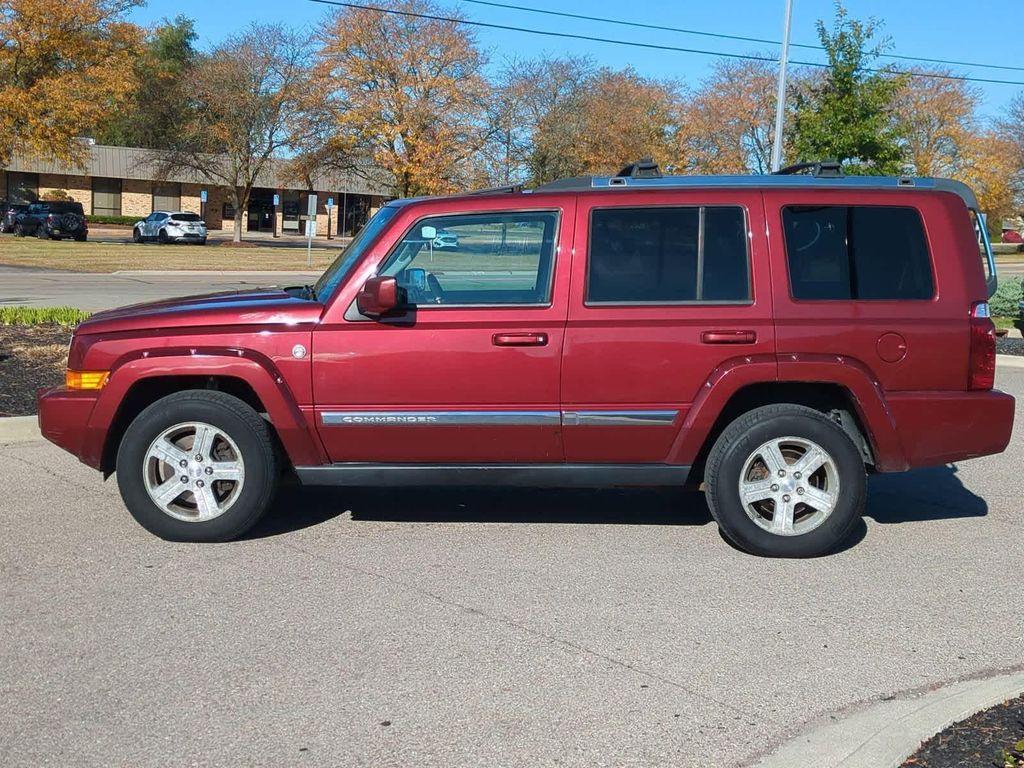 used 2009 Jeep Commander car, priced at $5,550