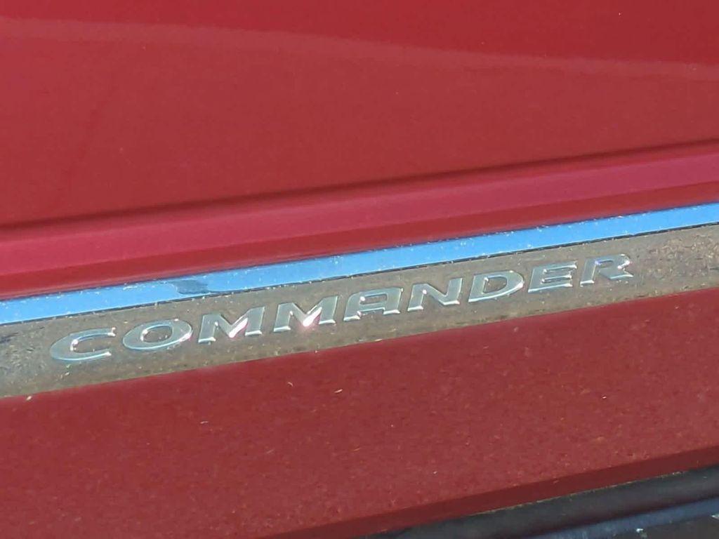 used 2009 Jeep Commander car, priced at $5,550