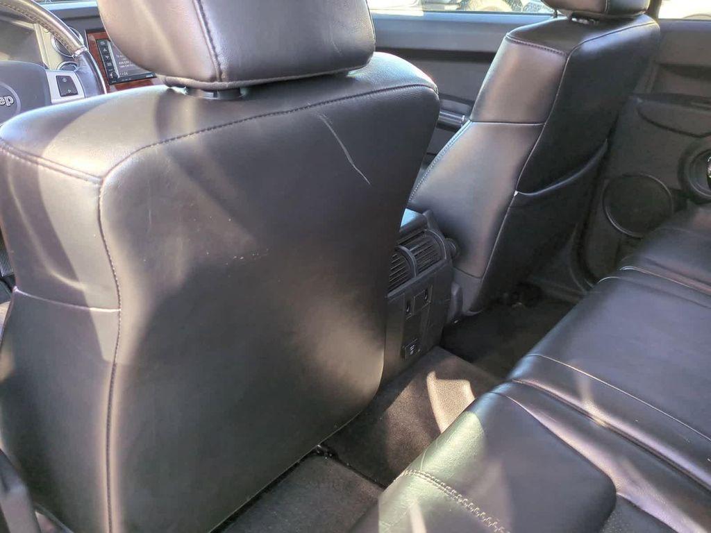 used 2009 Jeep Commander car, priced at $5,550