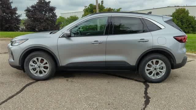 new 2024 Ford Escape car, priced at $35,634