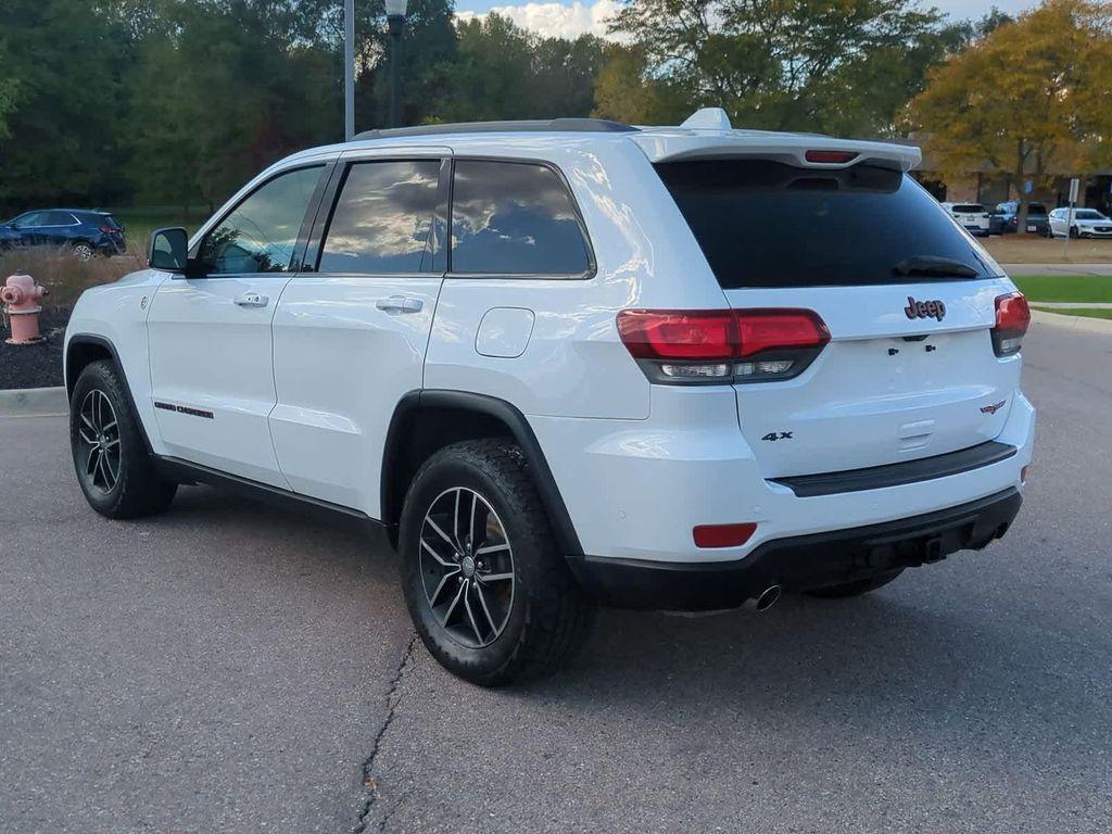 used 2017 Jeep Grand Cherokee car, priced at $14,550