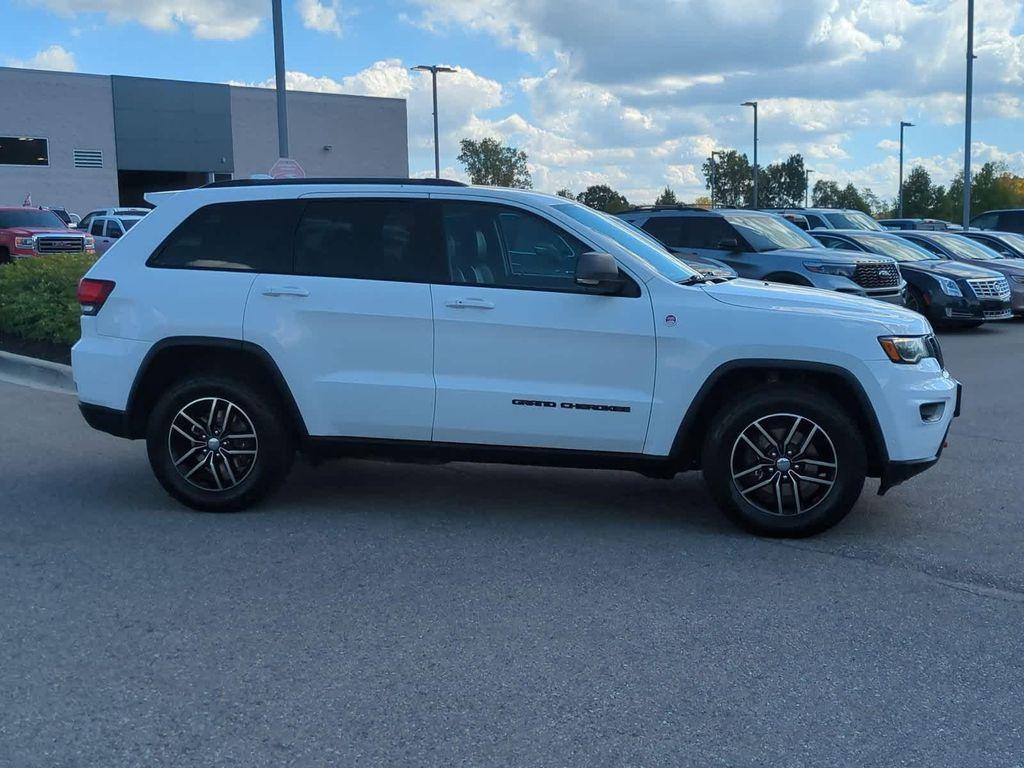 used 2017 Jeep Grand Cherokee car, priced at $14,550