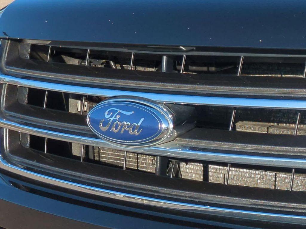 used 2017 Ford Expedition car, priced at $13,500