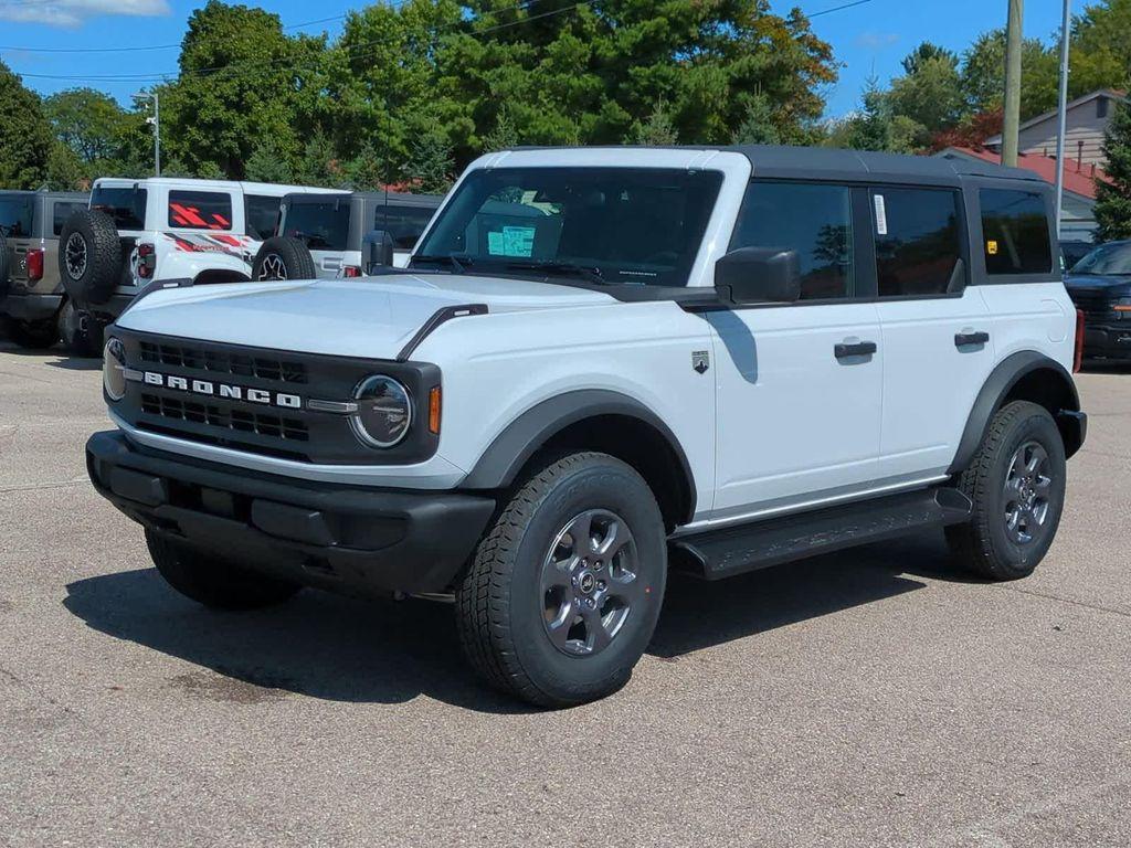 new 2025 Ford Bronco car, priced at $45,716