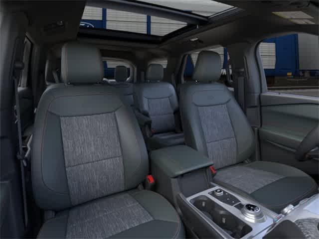 new 2024 Ford Explorer car, priced at $48,704