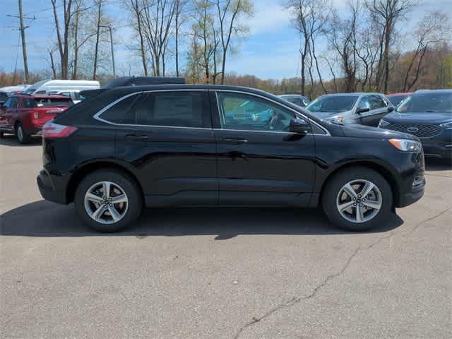 new 2024 Ford Edge car, priced at $40,701