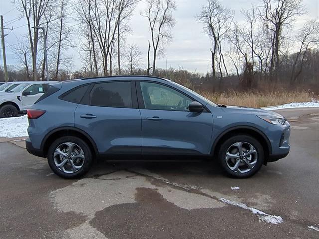 new 2025 Ford Escape car, priced at $31,337