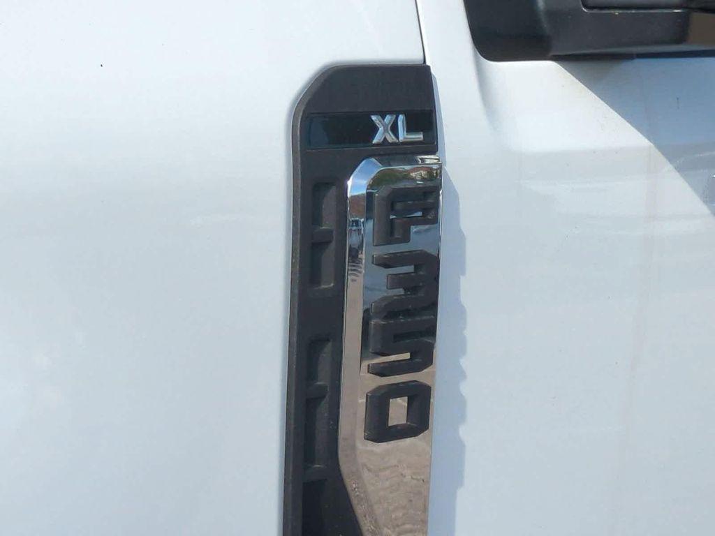 new 2025 Ford F-350 car, priced at $47,042