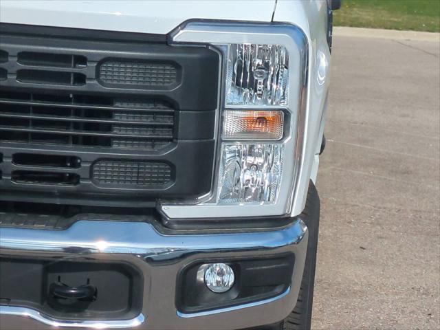 new 2025 Ford F-350 car, priced at $48,042