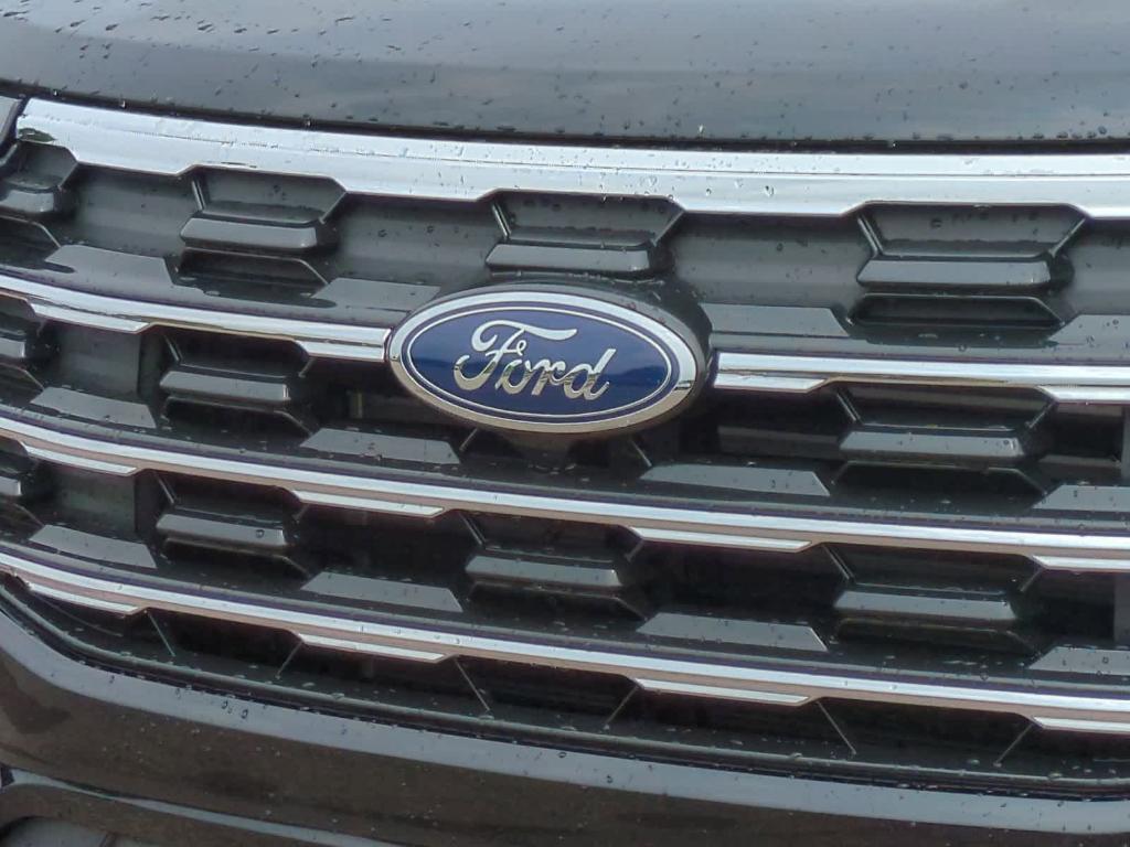 new 2025 Ford Explorer car, priced at $45,193
