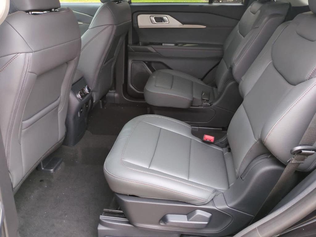 new 2025 Ford Explorer car, priced at $45,193