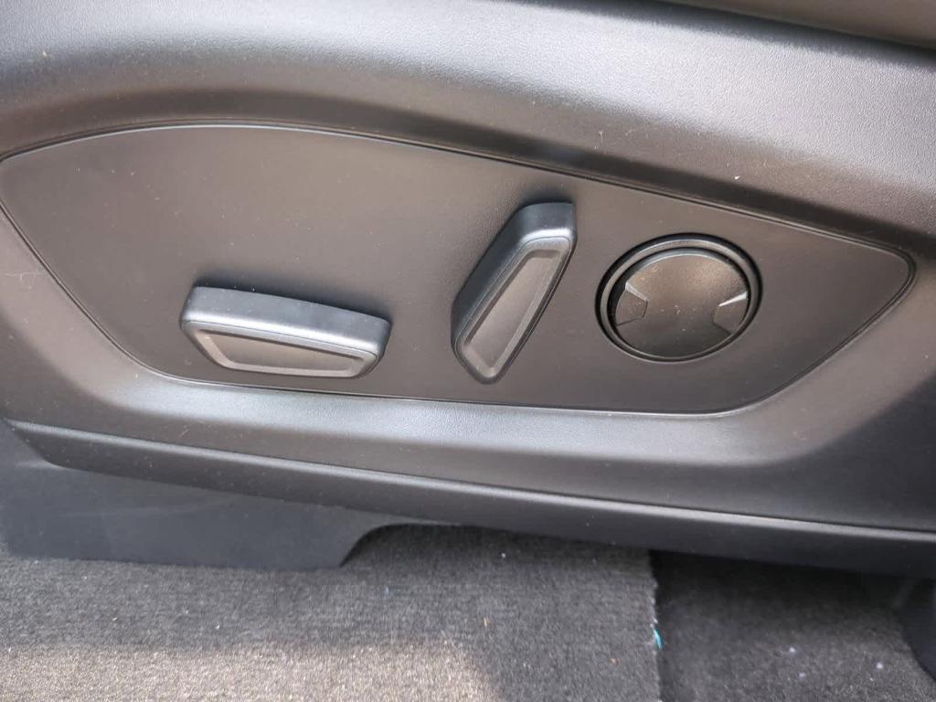 new 2025 Ford Explorer car, priced at $45,193