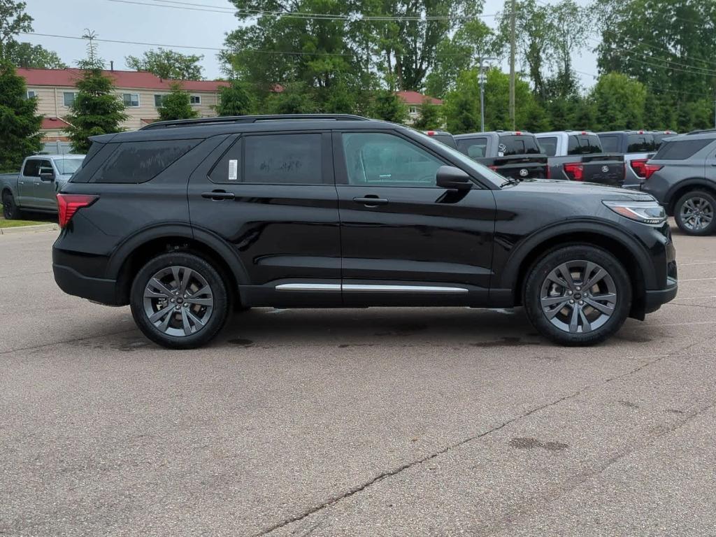 new 2025 Ford Explorer car, priced at $45,193