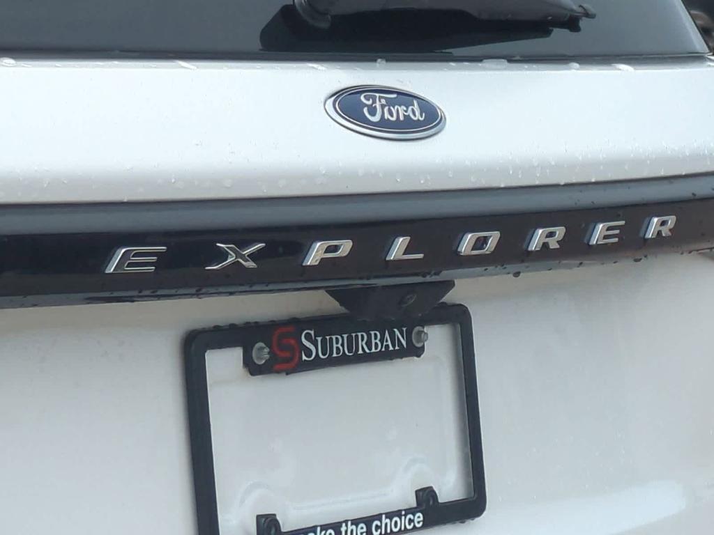 new 2025 Ford Explorer car, priced at $44,406