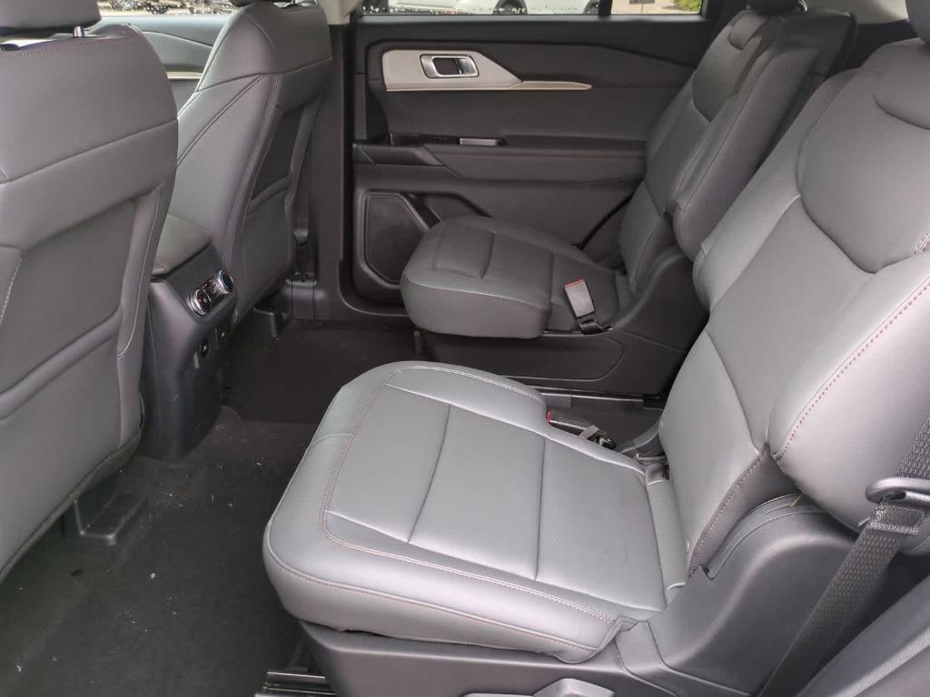new 2025 Ford Explorer car, priced at $44,406