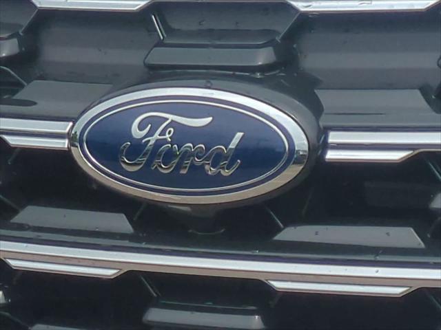 new 2025 Ford Explorer car, priced at $45,906
