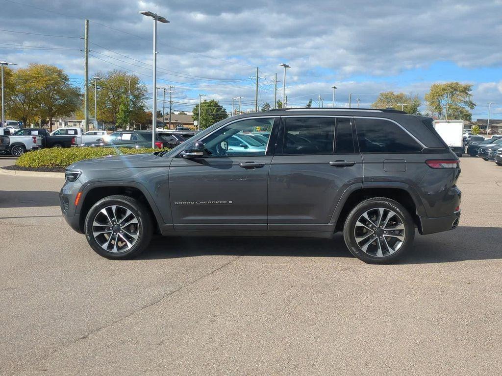 used 2022 Jeep Grand Cherokee car, priced at $35,950