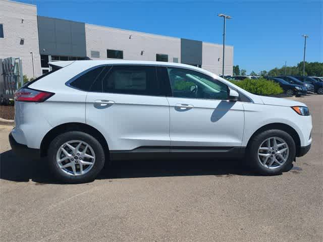 new 2024 Ford Edge car, priced at $40,296