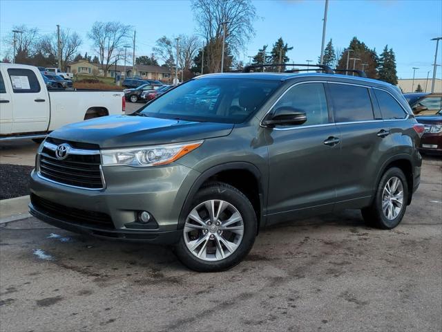 used 2015 Toyota Highlander car, priced at $11,500