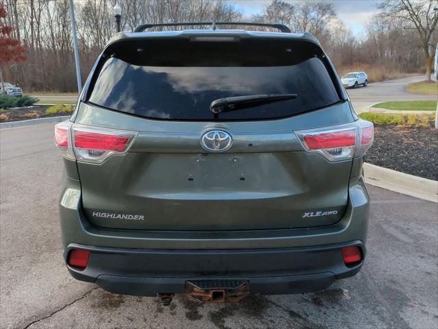 used 2015 Toyota Highlander car, priced at $11,500