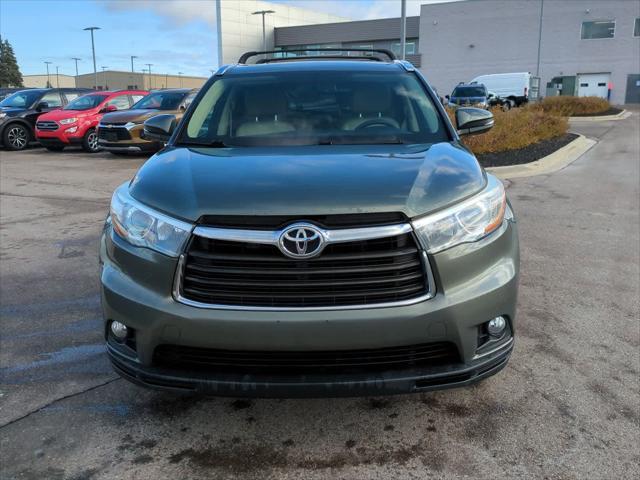 used 2015 Toyota Highlander car, priced at $11,500