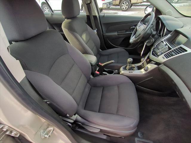 used 2014 Chevrolet Cruze car, priced at $2,549