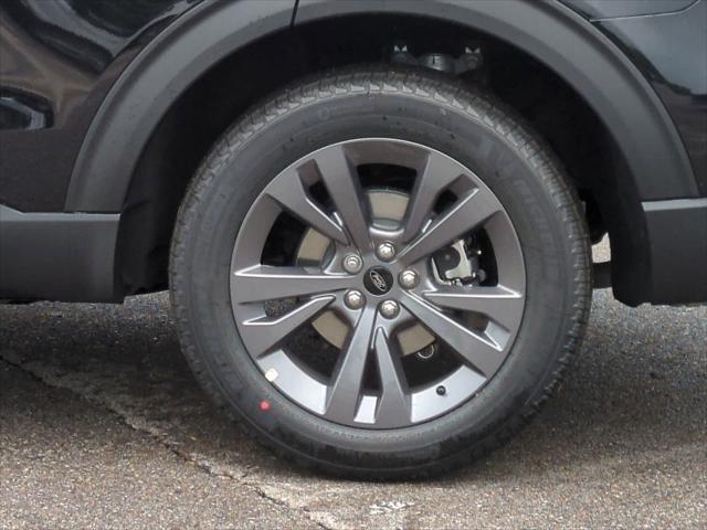 new 2025 Ford Explorer car, priced at $46,714