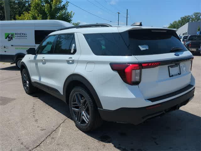 new 2025 Ford Explorer car, priced at $50,207