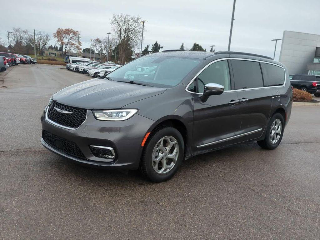used 2022 Chrysler Pacifica car