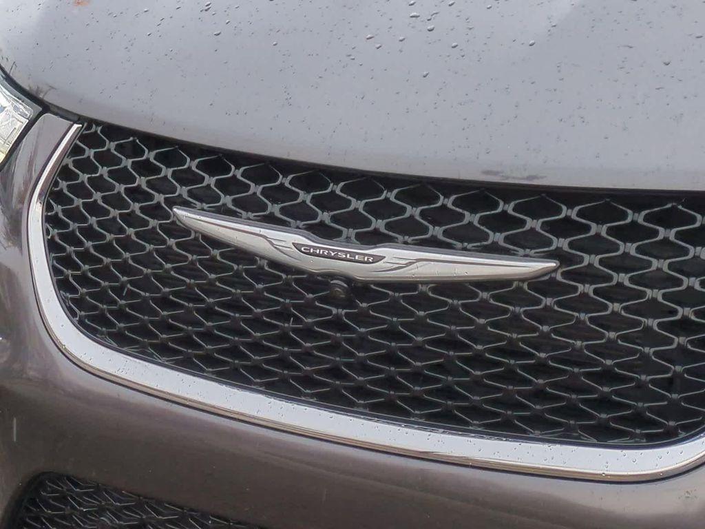 used 2022 Chrysler Pacifica car