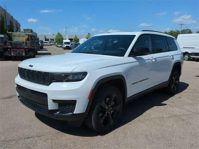 used 2023 Jeep Grand Cherokee L car, priced at $38,899