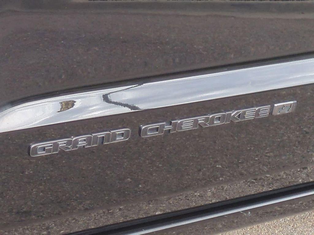 used 2021 Jeep Grand Cherokee car