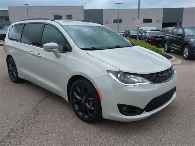 used 2019 Chrysler Pacifica car, priced at $20,865