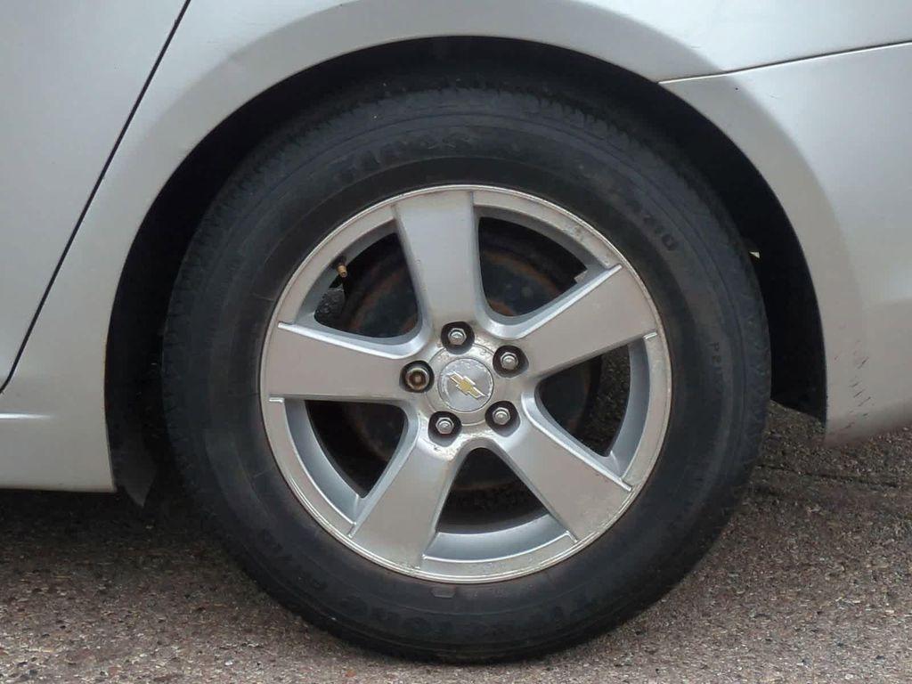 used 2013 Chevrolet Cruze car, priced at $4,550