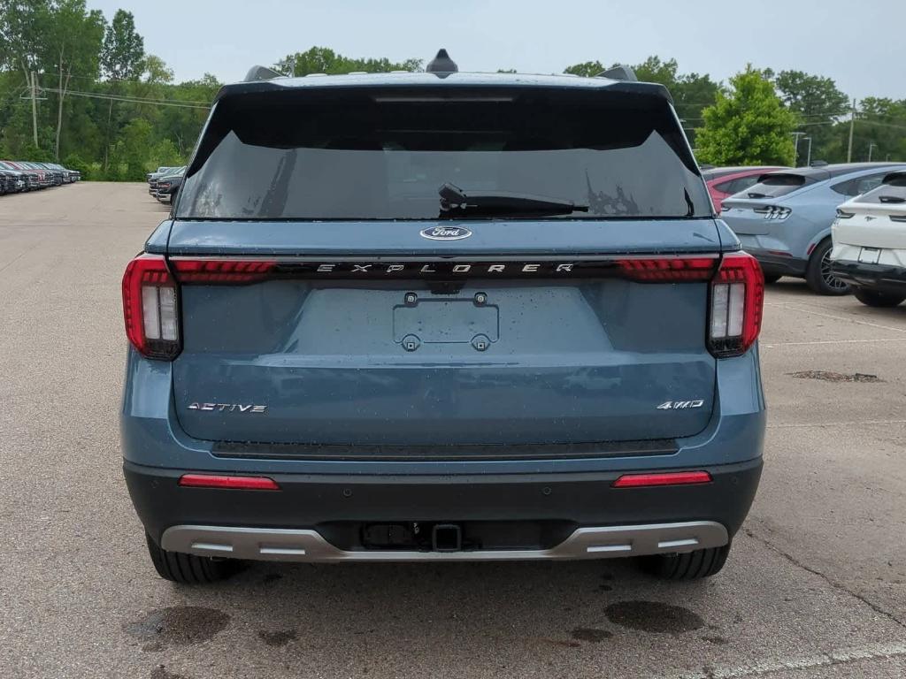 new 2025 Ford Explorer car, priced at $45,135