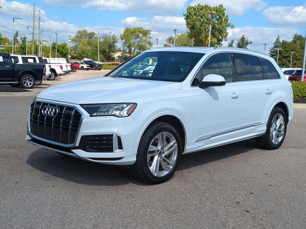 used 2024 Audi Q7 car, priced at $36,999
