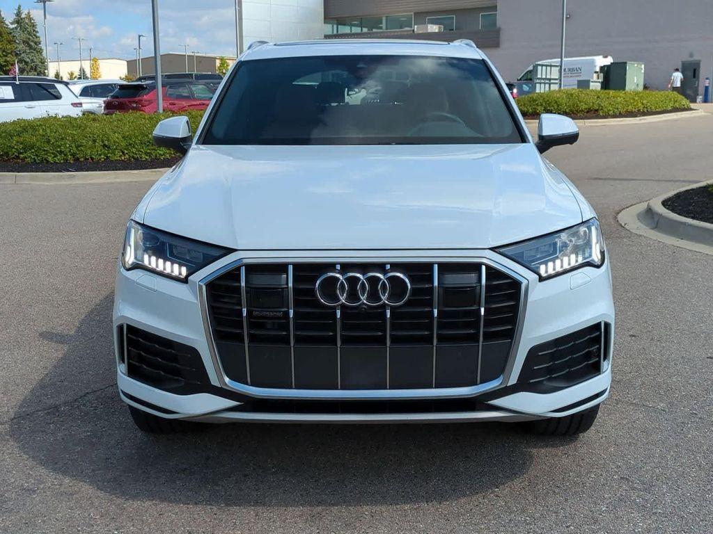 used 2024 Audi Q7 car, priced at $36,999