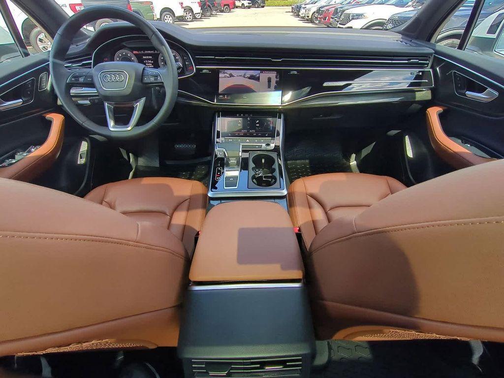 used 2024 Audi Q7 car, priced at $36,999