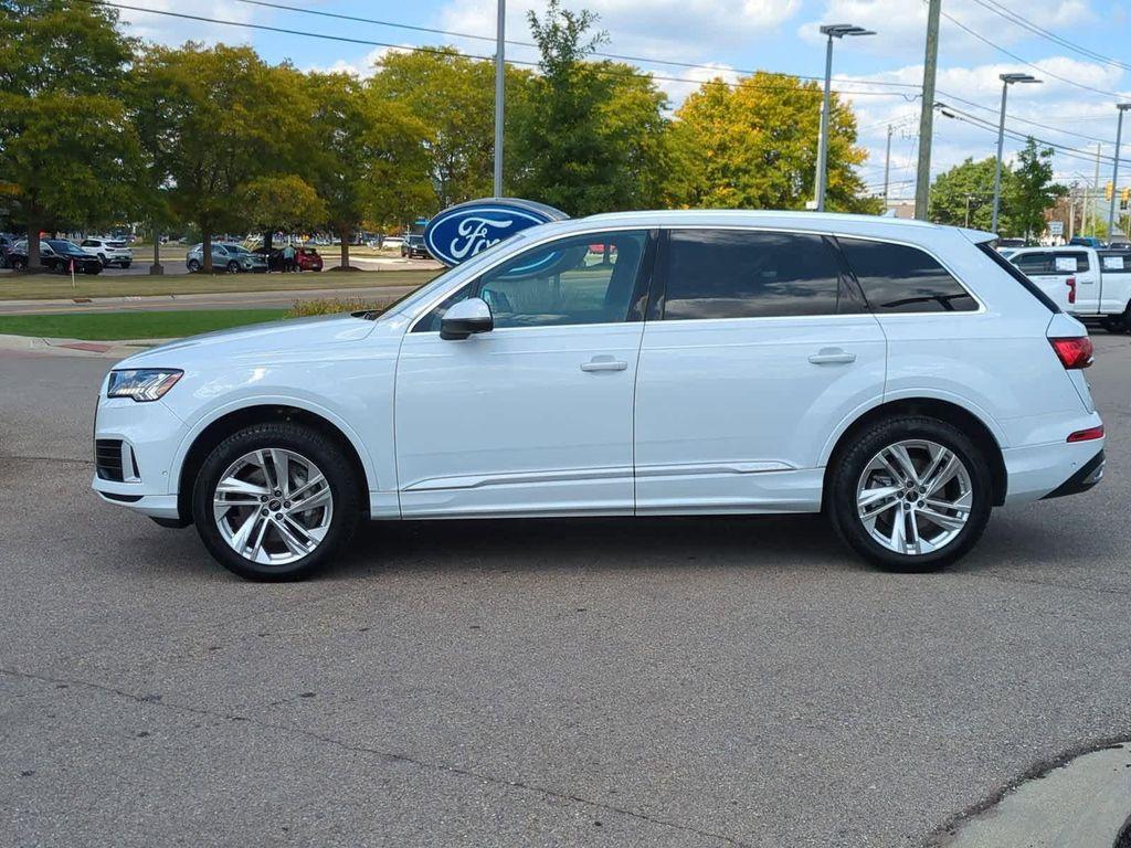 used 2024 Audi Q7 car, priced at $36,999