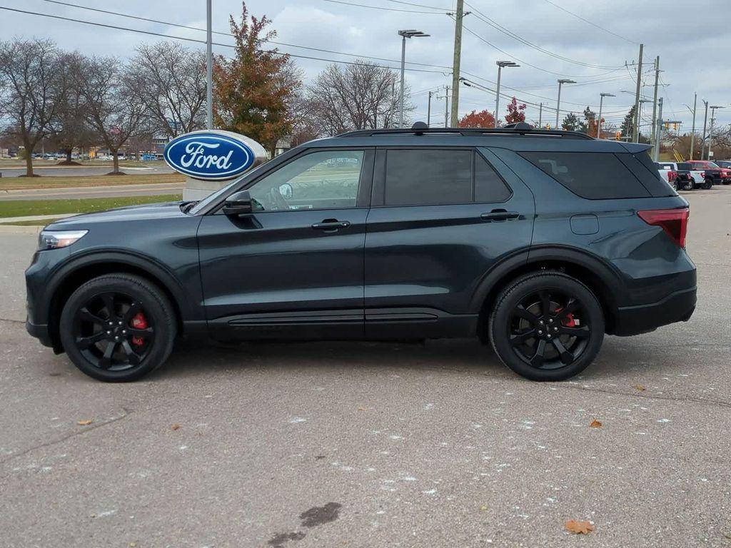 used 2022 Ford Explorer car