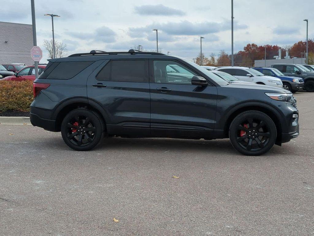 used 2022 Ford Explorer car