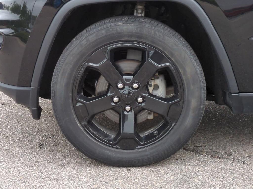 used 2018 Jeep Grand Cherokee car, priced at $17,499