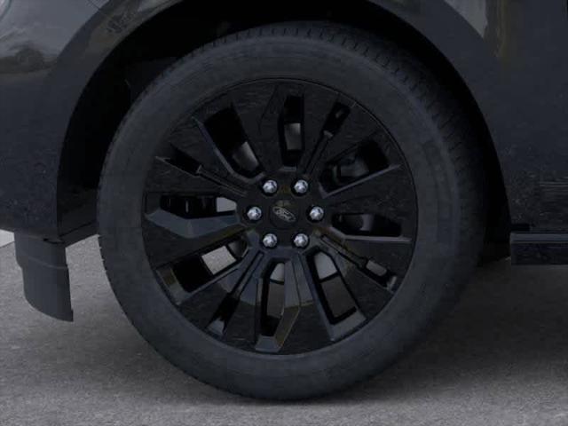 new 2025 Ford Expedition car, priced at $75,147