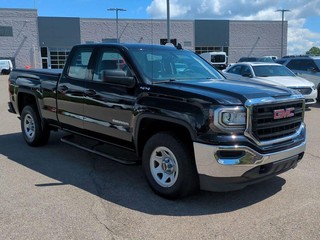 used 2017 GMC Sierra 1500 car, priced at $23,999