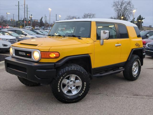 used 2008 Toyota FJ Cruiser car, priced at $10,990