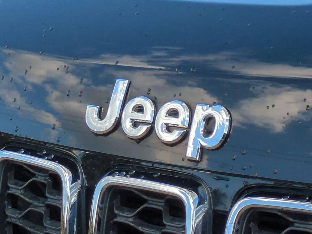 used 2022 Jeep Grand Cherokee WK car, priced at $25,999