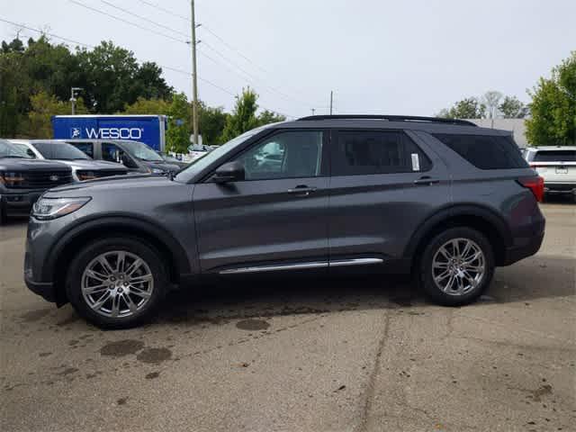 new 2025 Ford Explorer car, priced at $44,525