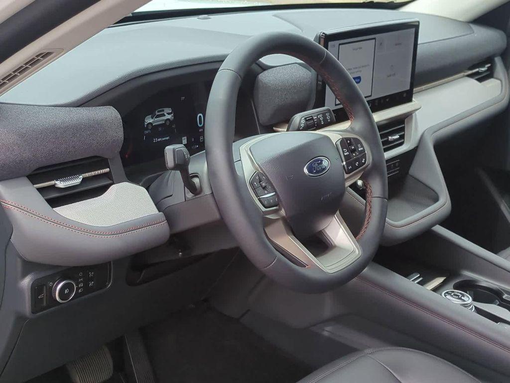 new 2025 Ford Explorer car, priced at $45,257